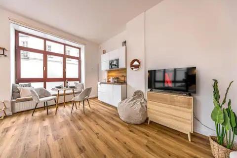 לייפציג Ruhige Und Stilvolle Wohnung Am Clara-Zetkin-Park מראה חיצוני תמונה